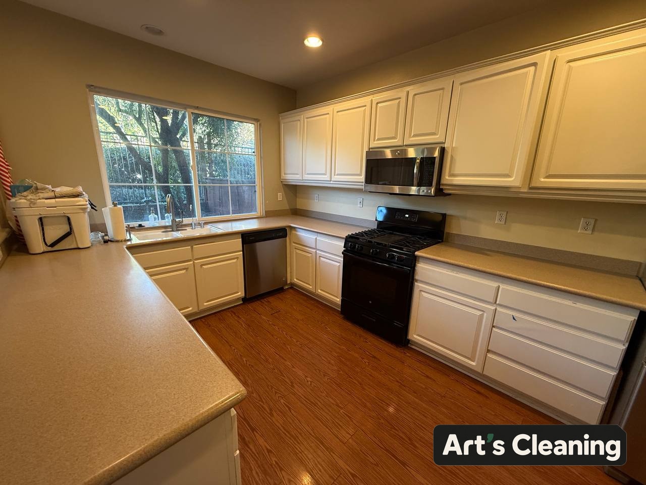 Bright kitchen after a detailed cleaning
